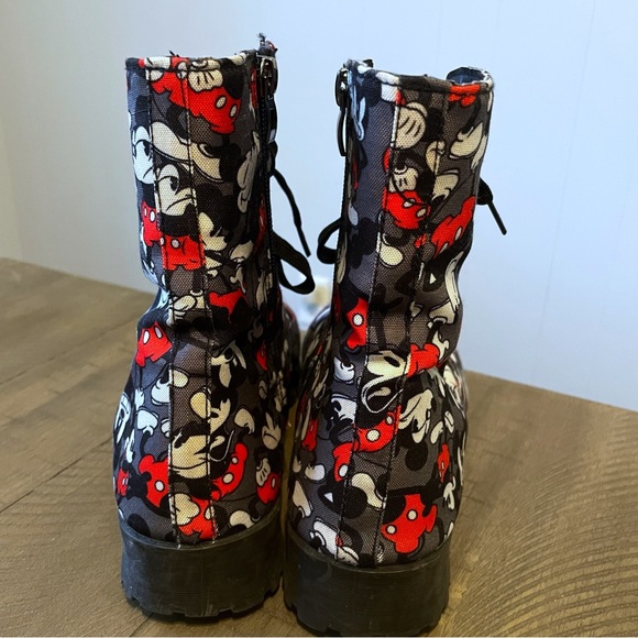 EUC worn 1x Disney Mickey combat boots women’s sz 9 runs small - Picture 4 of 9